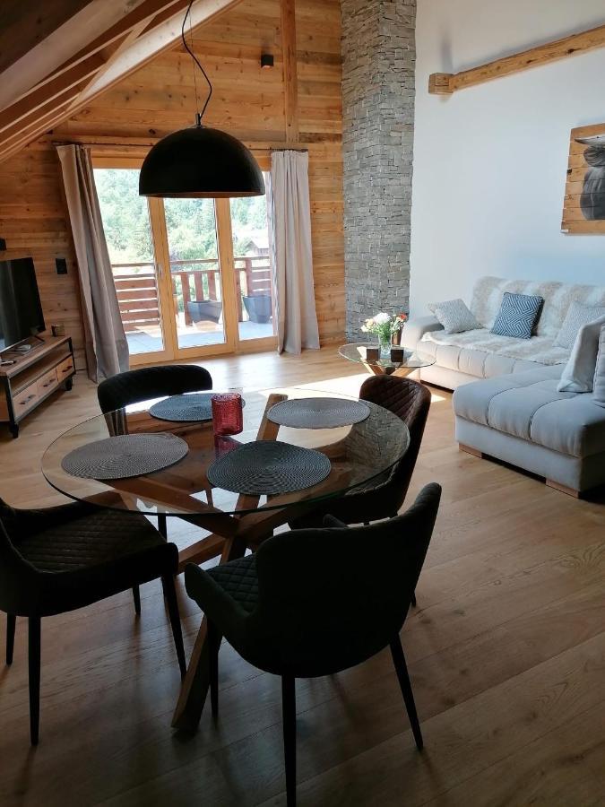 Chalet Les Ecureuils Apartment Penthouse Suite Cresuz Exterior foto